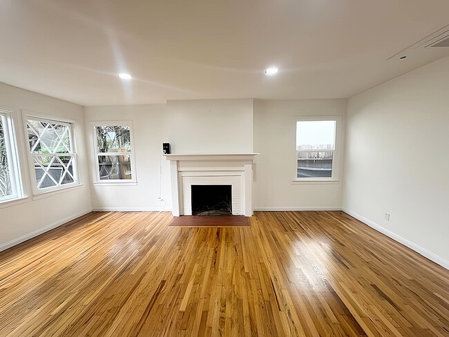 Foto del edificio - 2416 Boone Ave