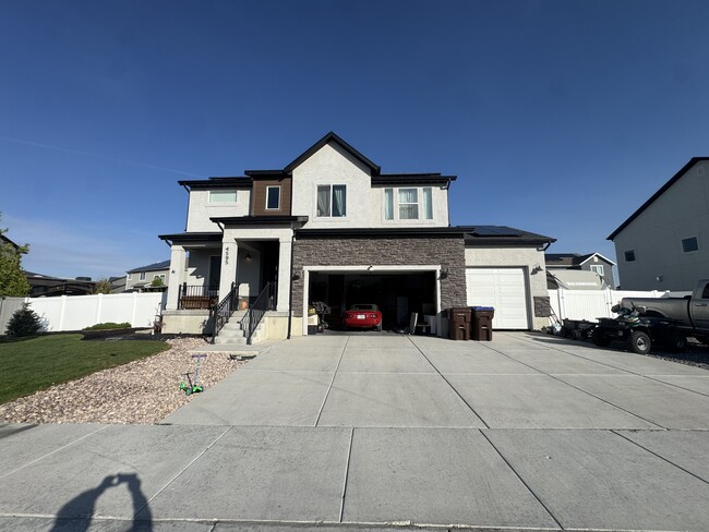Building Photo - 4595 N Kings Peak Way