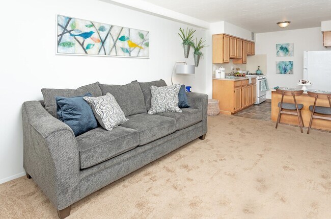 Foto del edificio - 7800 E Jefferson Ave