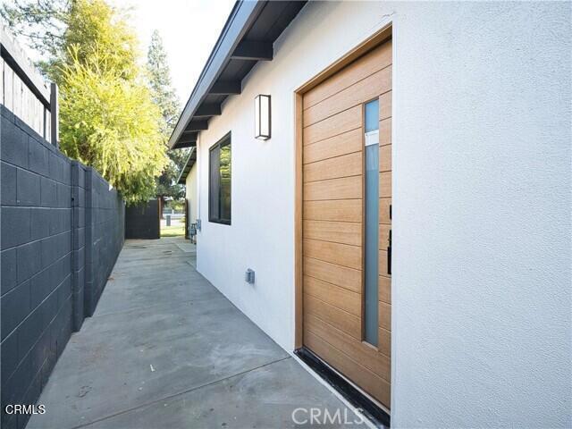 Foto del edificio - 7223 Fallbrook Ave