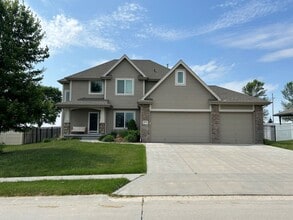 Building Photo - 8037 Swallowtail St