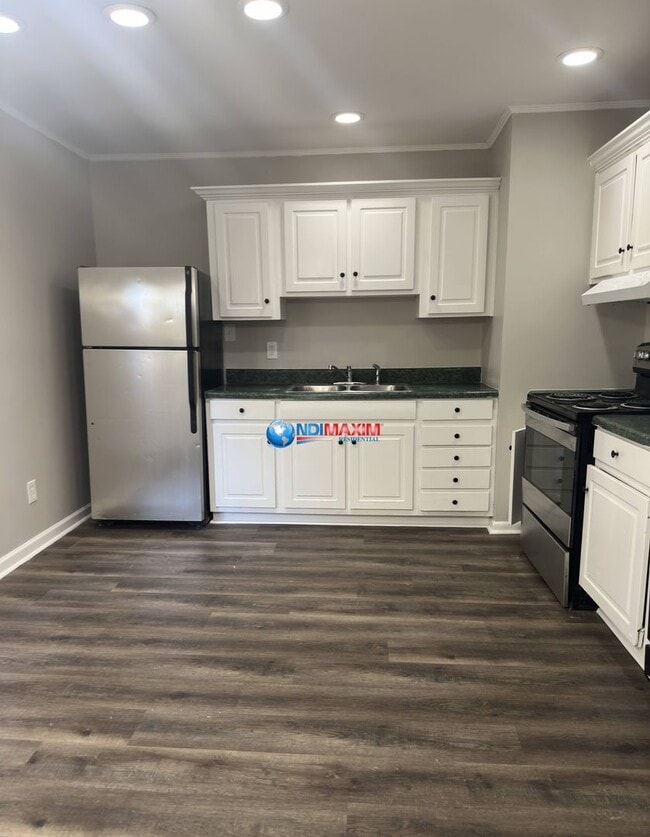 Building Photo - Renovated 4-sided brick ranch in Tucker