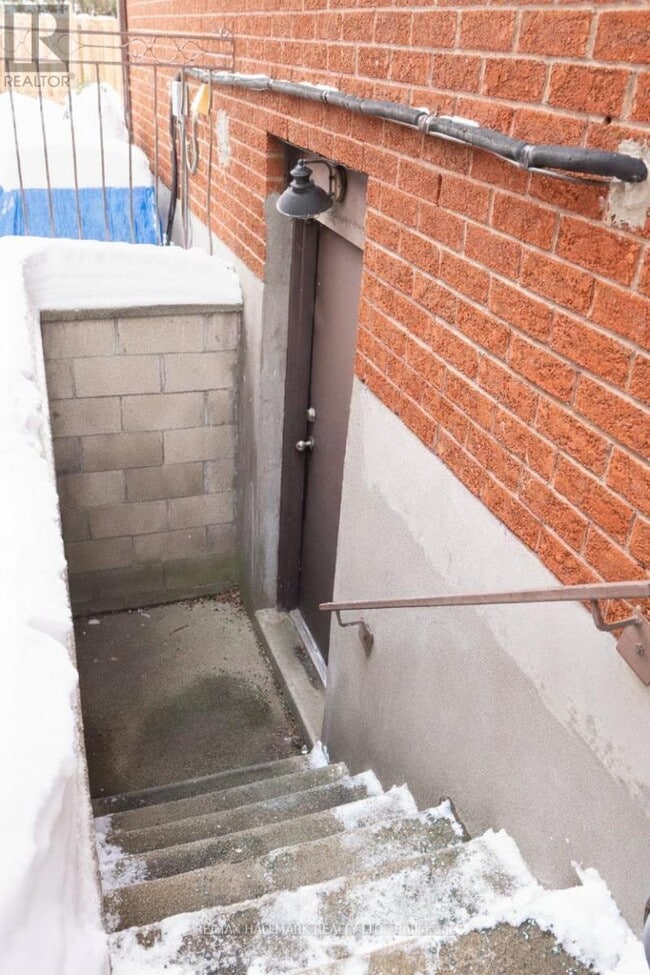 Building Photo - 43 Farrell Ave