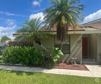 Building Photo - 151 Meadows Dr