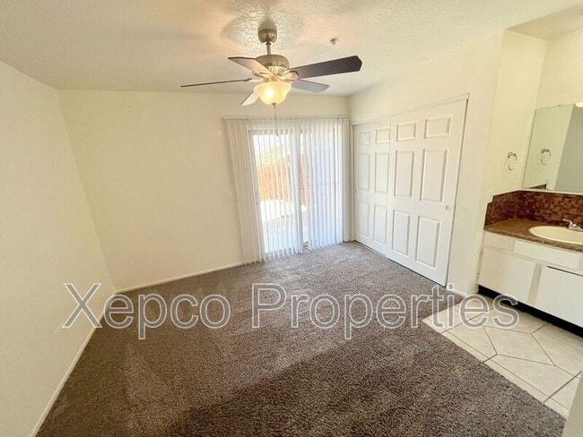 Building Photo - 13615 Verbena Dr