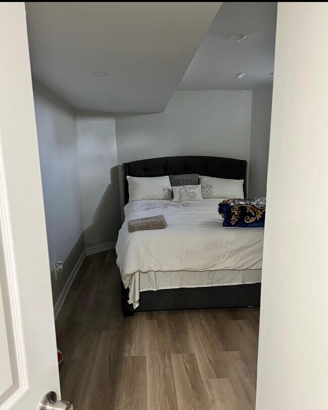 Chambre suffisamment grande pour accueillir un lit King size - 97 Williamson Dr
