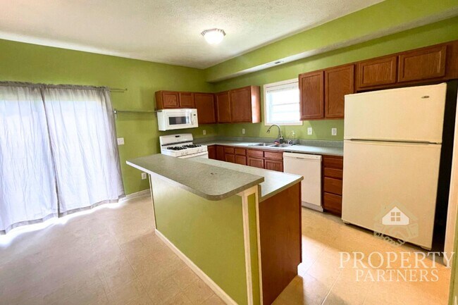 Foto del edificio - 2842 Highland Pl
