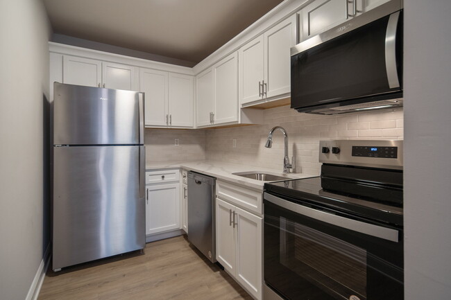 Building Photo - Burdeck Street Apartments