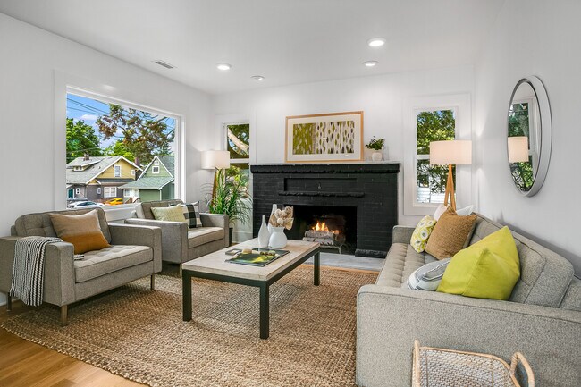 Lots of Natural Light & fireplace - 902 NE 62nd St