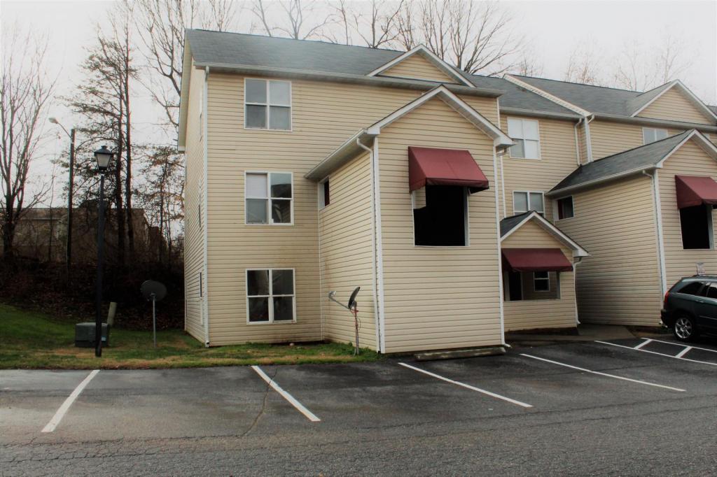 Primary Photo - 300 Ardale Dr