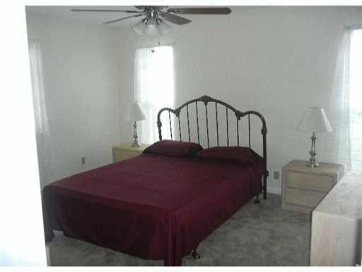 Building Photo - 2/2 Condo in Pines of Delray