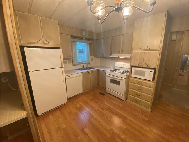 Foto del edificio - 704 Coachwood E