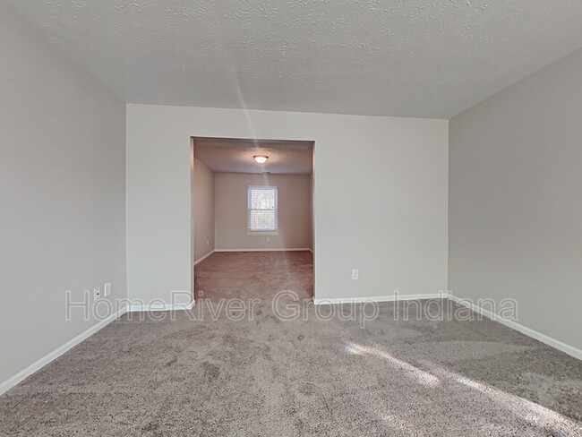 Building Photo - 627 Creston Point Cir