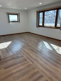 Foto del edificio - 1297 S Frederick Ave