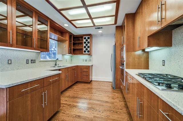 Foto del edificio - 6930 Kenwood Ave
