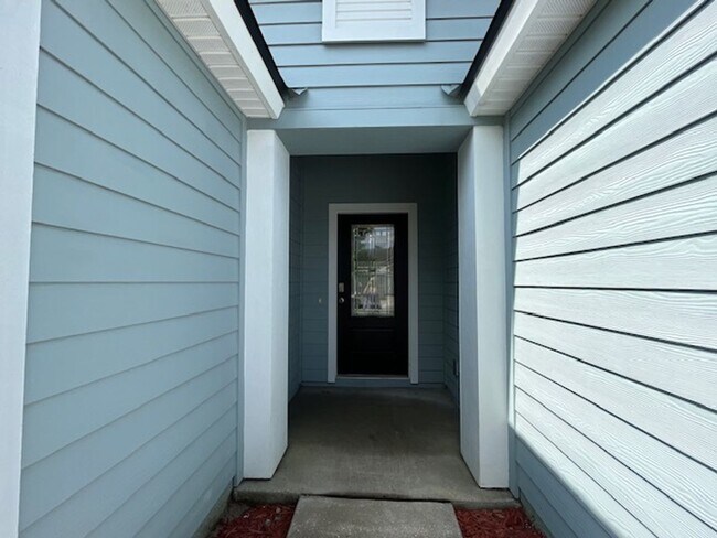 Foto del edificio - 4 bed/3 bath Beautiful Home with Amenities!