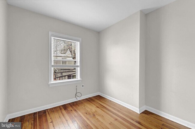 Foto del edificio - 1613 Laurel St