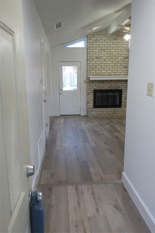 Foto del edificio - 4001 Hillside Dr