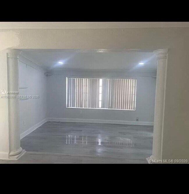 Foto del edificio - 1501 NW 174th St