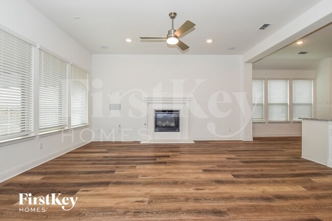 Foto del edificio - 2811 Winchester Ave