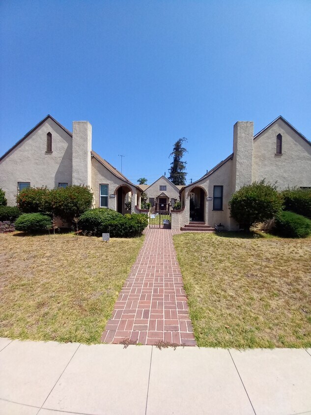 Primary Photo - 2025 Addison Way