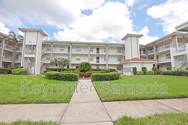Foto del edificio - 6505 Stone River Rd
