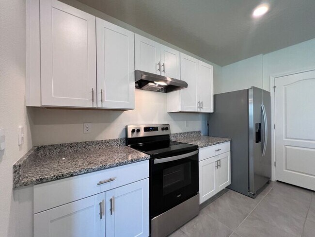 Foto del edificio - 2609 Fieldbrooke Wy