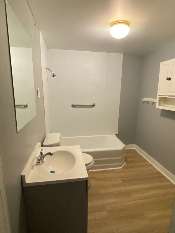 Foto del edificio - 6632 Fleet Ave