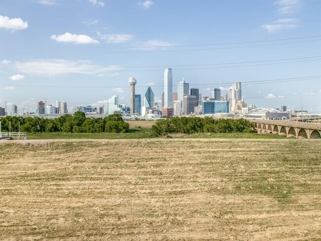 Foto del edificio - 433 Trinity River Cir