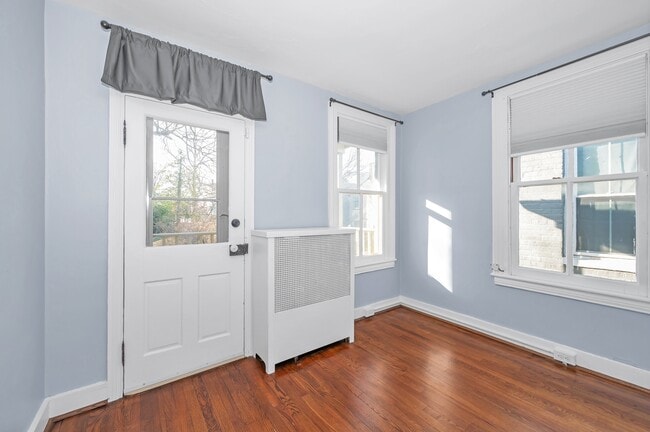 Building Photo - 12 E South St