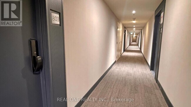 Photo du bâtiment - 405-405 Dundas St W