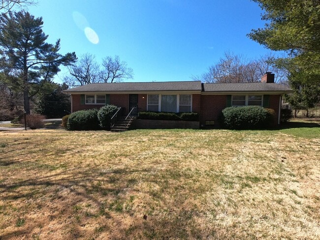 Building Photo - 466 Rochelle Dr