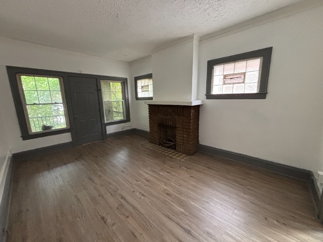 Building Photo - 971 E 143rd St