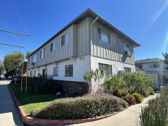 Building Photo - 400 W Alameda Ave