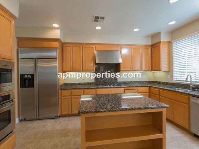 Foto del edificio - Upscale 4 Bedroom, 3 bath at Windemere in ...
