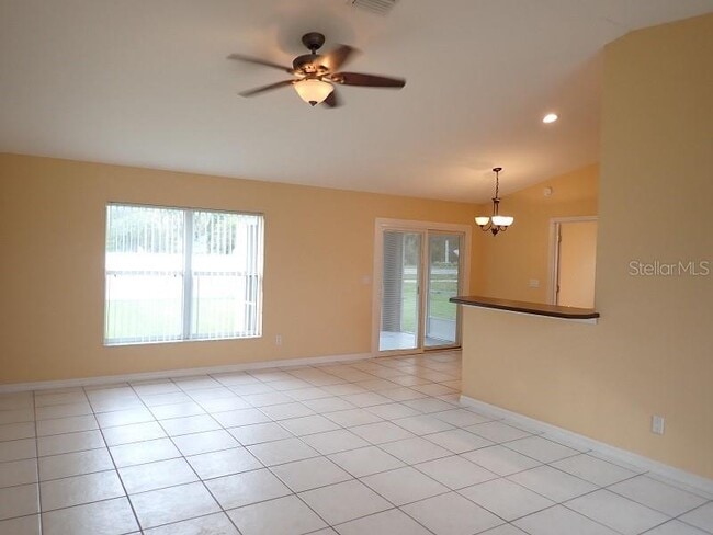 Foto del edificio - 12 Point of Woods Dr