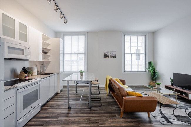 Building Photo - 9-JAN-JAN E 4th St