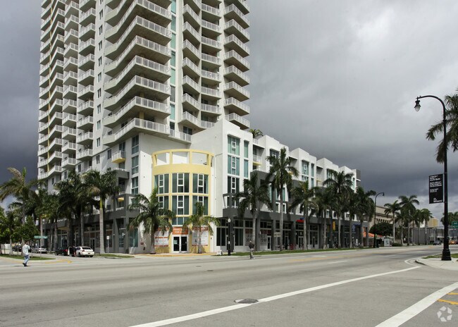 Foto del edificio - 275 NE 18th St