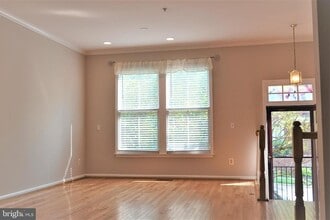 Building Photo - 708 Reserve Champion Dr