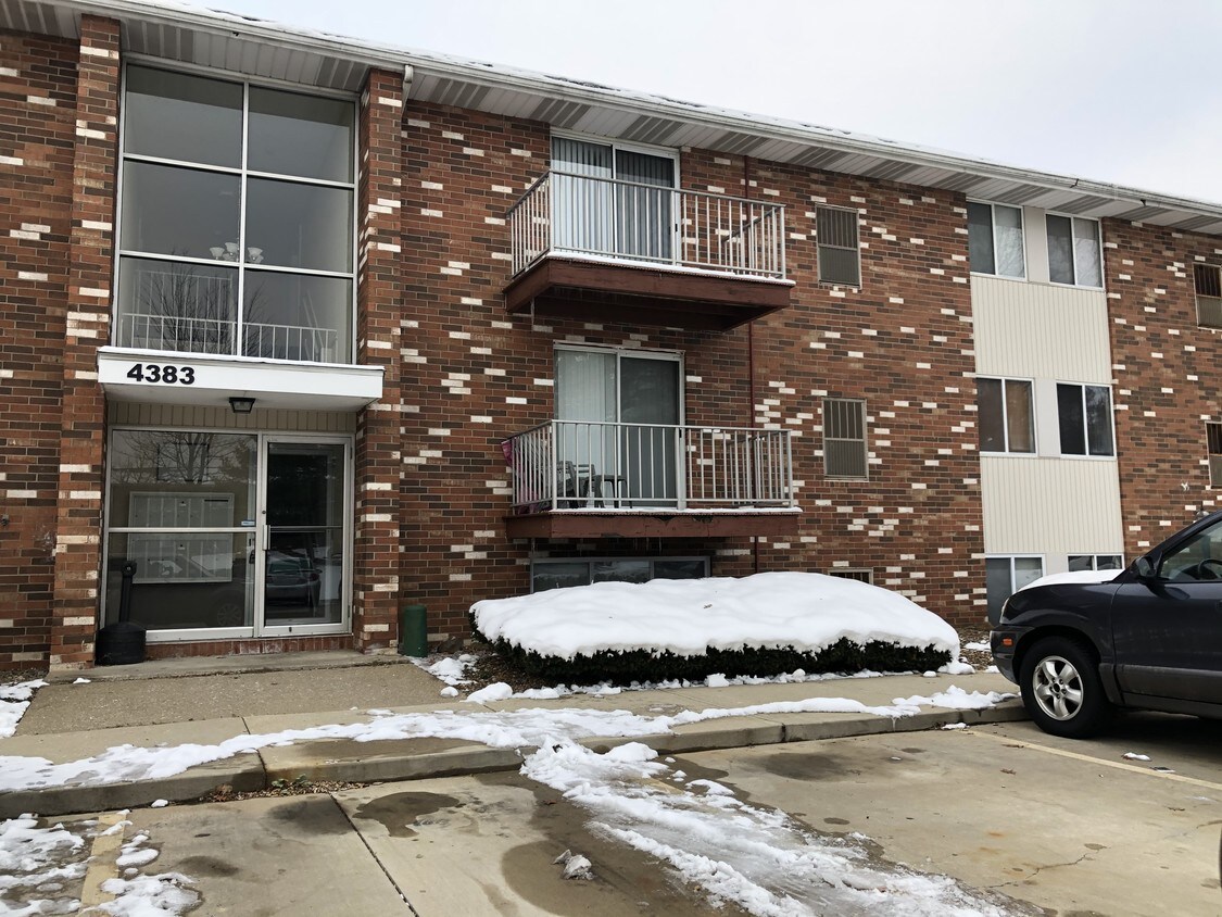 4383 Inner Cir Dr, Brunswick, OH 44212 Condo for Rent in Brunswick