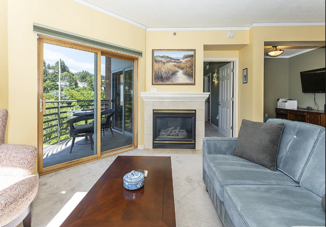 Building Photo - One bedroom condo in The Legends located i...