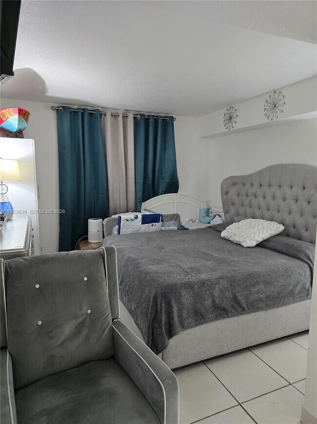 Foto del edificio - 7205 NW 173rd Dr