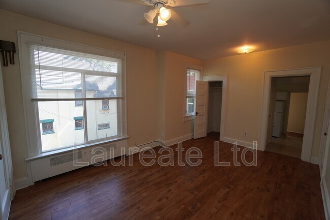 Foto del edificio - 1432 N Gaylord St