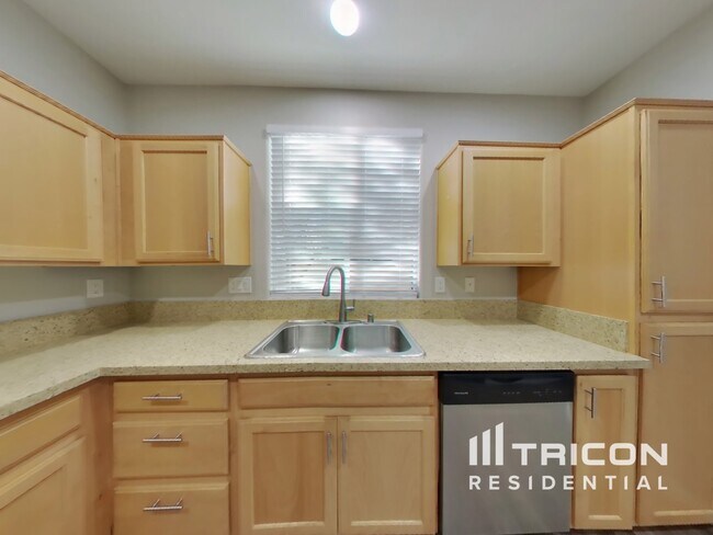 Building Photo - 7549 Brisa Del Mar Ave