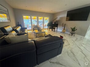 Building Photo - 16430 Briar Patch Pl