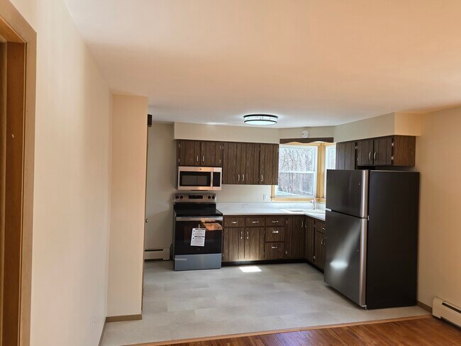 Foto del edificio - 67 Cohoes Rd