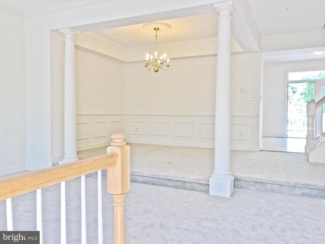 3 Cherry Blossom Ct, North Potomac, MD 20878 Townhome Rentals in