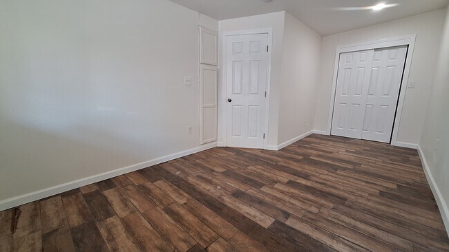 Foto del edificio - 835 W Beach Ave