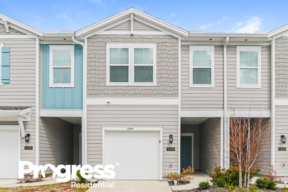 1329 Grassland Ave, Jacksonville, FL 32218 Townhome Rentals in