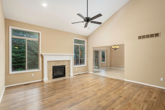 Foto del edificio - 29893 Trailwood Dr